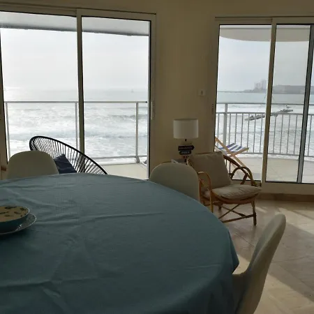 2 Etoiles Avec Balcon-terrasse, 1 Chambre, Parking, Pres De La - Fr-1-197-491 Les Sables-d'Olonne