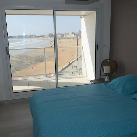 2 étoiles Avec Balcon-terrasse, 1 Chambre, Parking, Près De La - Fr-1-197-491